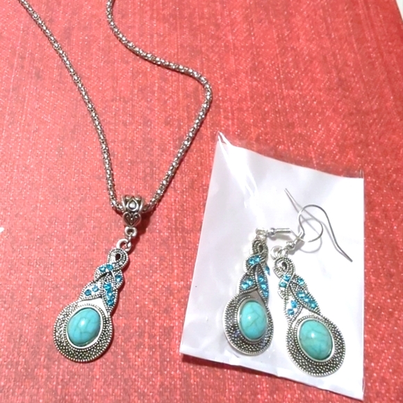 Jewelry - 🆕Blue Rhinestone Inlaid Turquoise Drop Earrings & Necklace Set Antique S…